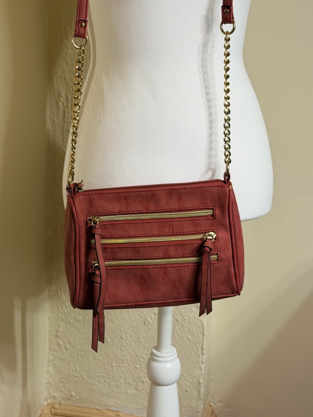 Classic Brick Red Crossbody Bag with Gold Chain Strap
